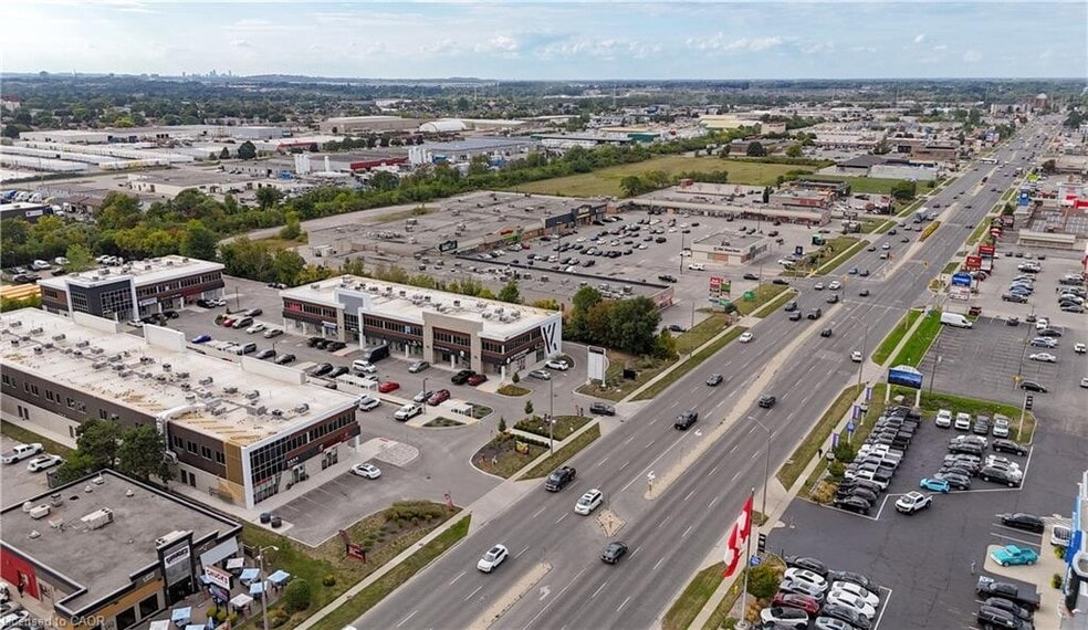 More Photos Of 454 Hespeler Rd, Cambridge General Retail For Sale