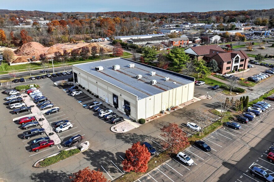 More Photos Of 469 E Main St, Branford Freestanding For Sale