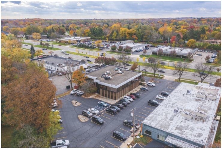 More Photos Of 42690 Woodward Ave, Bloomfield Hills Office For Lease