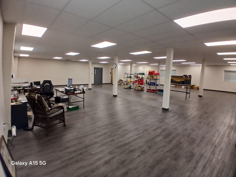 More Photos Of 2490 Ferry St SW, Albany Light Manufacturing For Lease