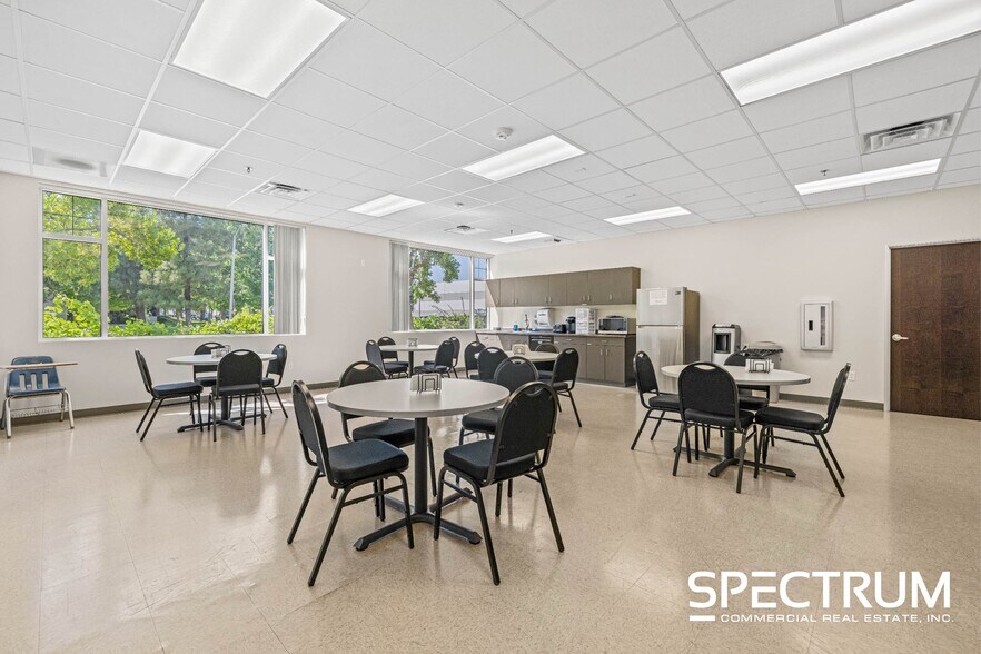 More Photos Of 25106 Avenue Tibbitts, Valencia Loft Creative Space For Sale