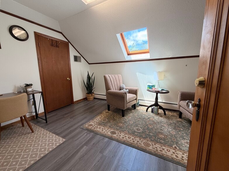 More Photos Of 2797 Post Rd, Warwick Office For Sale