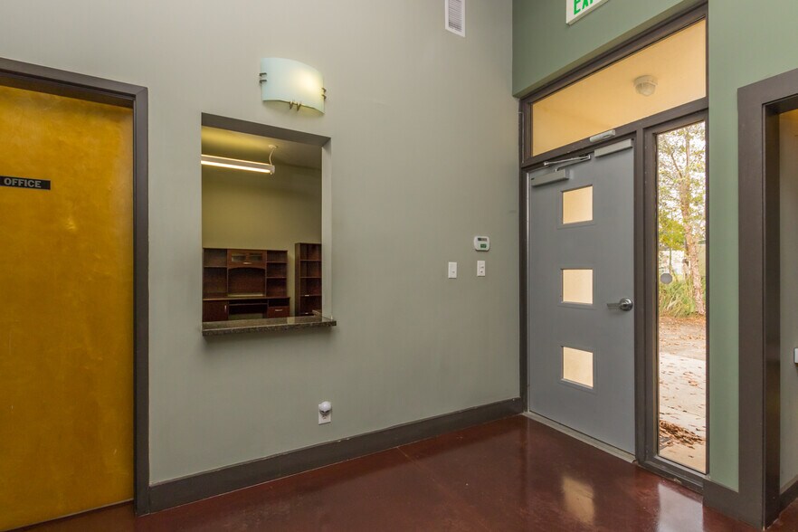 More Photos Of 100 S Greentree Ln, Foley Medical For Sale