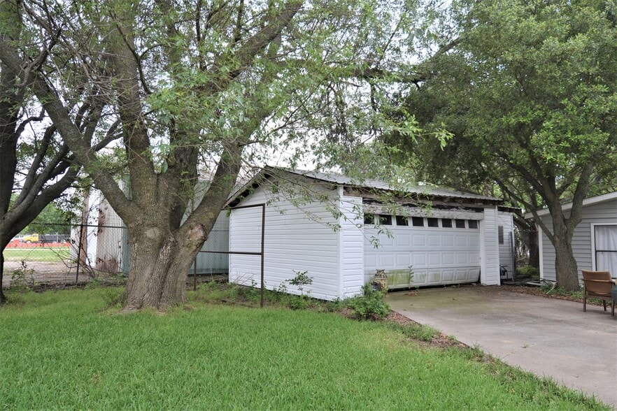 More Photos Of 1438 S Main St, Mansfield Land For Sale