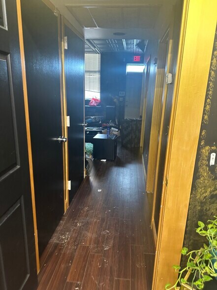 More Photos Of 41 E Main St, Riverhead Storefront Retail Office For Lease