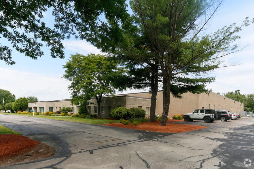 More Photos Of 10 Columbia Dr, Amherst Manufacturing For Lease