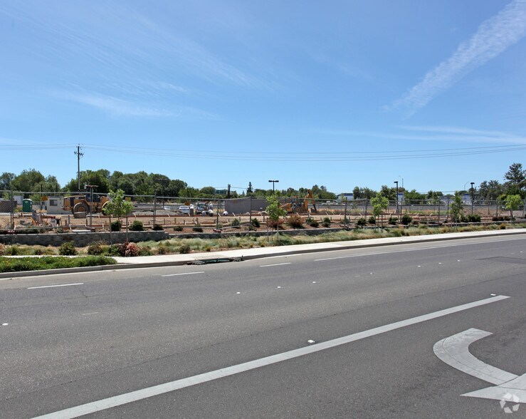 More Photos Of 4515 Fermi Pl, Davis Freestanding For Lease