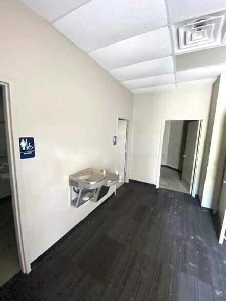 More Photos Of 2811 Highway 71, Marianna Freestanding For Lease