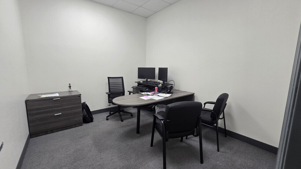 More Photos Of 8575 Somerset Dr, Largo Light Manufacturing For Lease