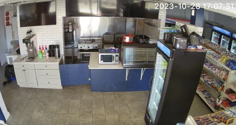 More Photos Of 99 Greensboro St, Eutaw Service Station For Lease