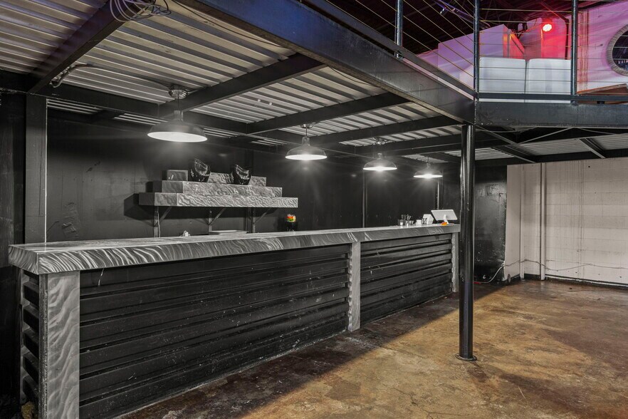 More Photos Of 110 E South St, Jackson Bar For Sale