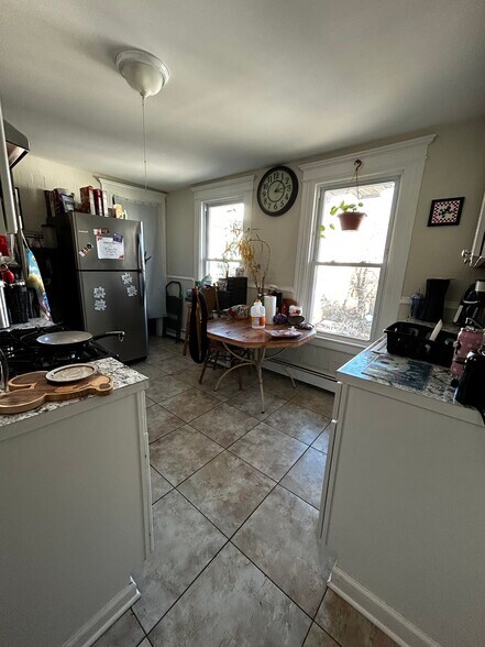 More Photos Of 34 Plaza Ave, Waterbury Apartments For Sale