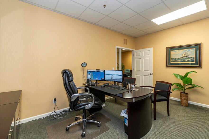 More Photos Of 701 Market St, Saint Augustine Loft Creative Space For Sale