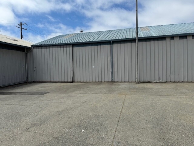 More Photos Of 627 Walker St, Watsonville Warehouse For Lease