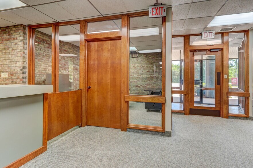 More Photos Of 3311 Burlington Rd, Greensboro Office For Sale