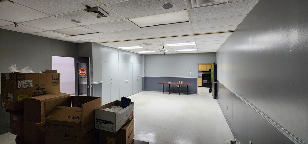 More Photos Of 3801 W 65th St, Little Rock Refrigeration Cold Storage For Sale