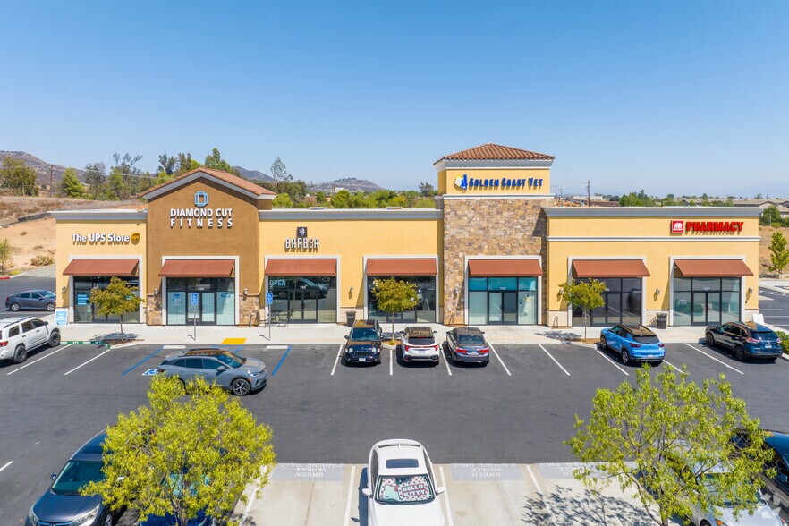 More Photos Of Clinton Keith Rd, Wildomar Unknown For Lease