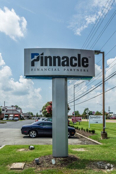 More Photos Of 894 N Germantown Pky, Cordova Office For Lease