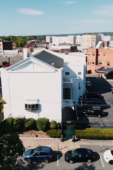 More Photos Of 430 Franklin St, Bloomfield Religious Facility For Sale