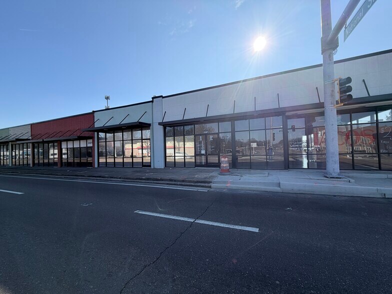 More Photos Of 3393-3437 Summer Ave, Memphis Storefront For Lease
