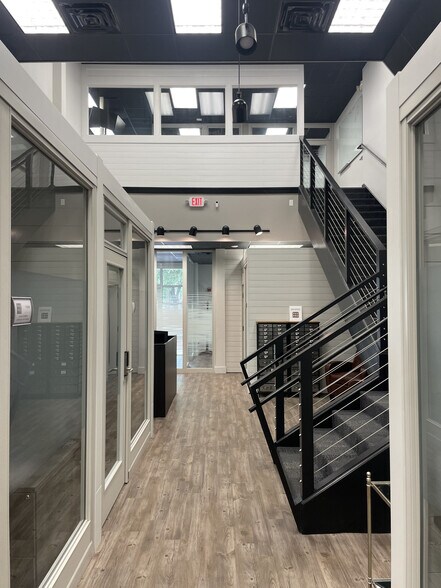 More Photos Of 186 N Palafox St, Pensacola Coworking Space