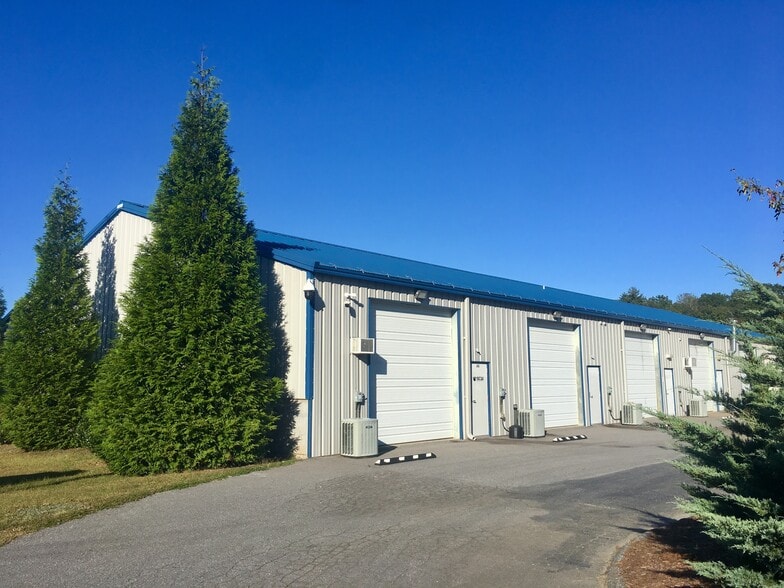 More Photos Of 6 Celtic Dr, Arden Warehouse For Lease