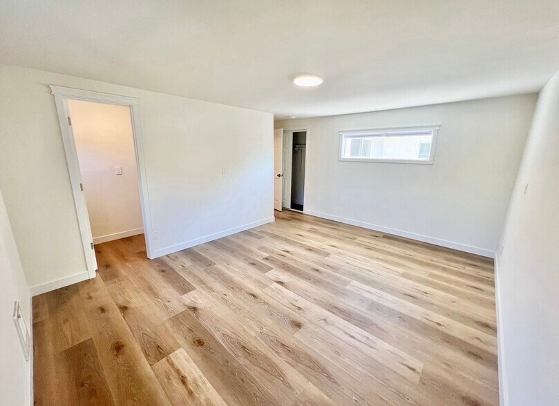 More Photos Of Avondale Way, Everett Land For Lease