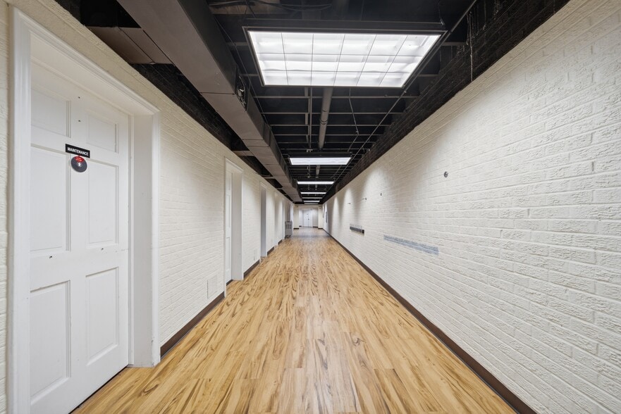 More Photos Of 7100 E 31st St, Tulsa Religious Facility For Sale