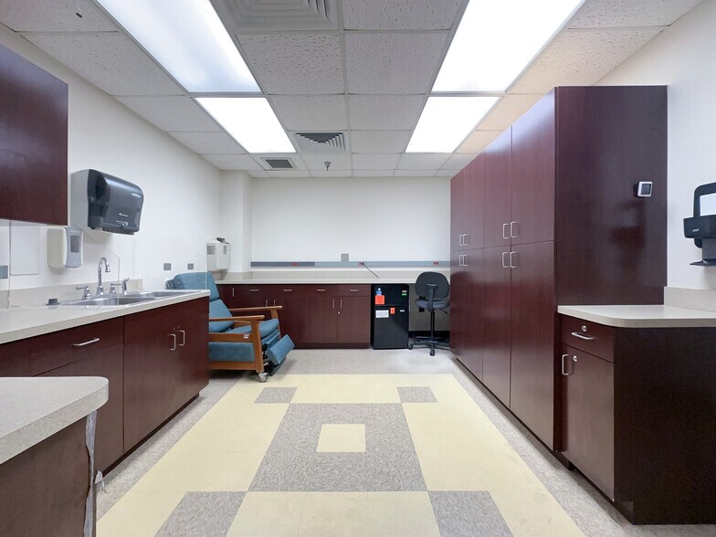 More Photos Of , Merritt Island Office For Sale