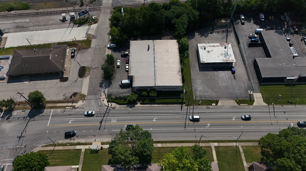 More Photos Of 4100 Indianola Ave, Columbus Auto Repair For Sale