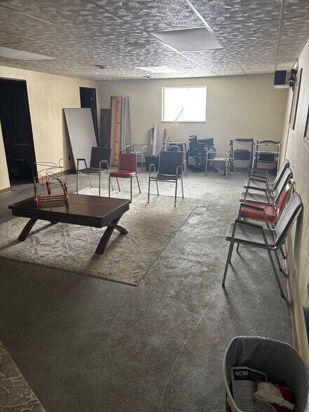 More Photos Of 2520 N Euclid Ave, Bay City Medical For Sale