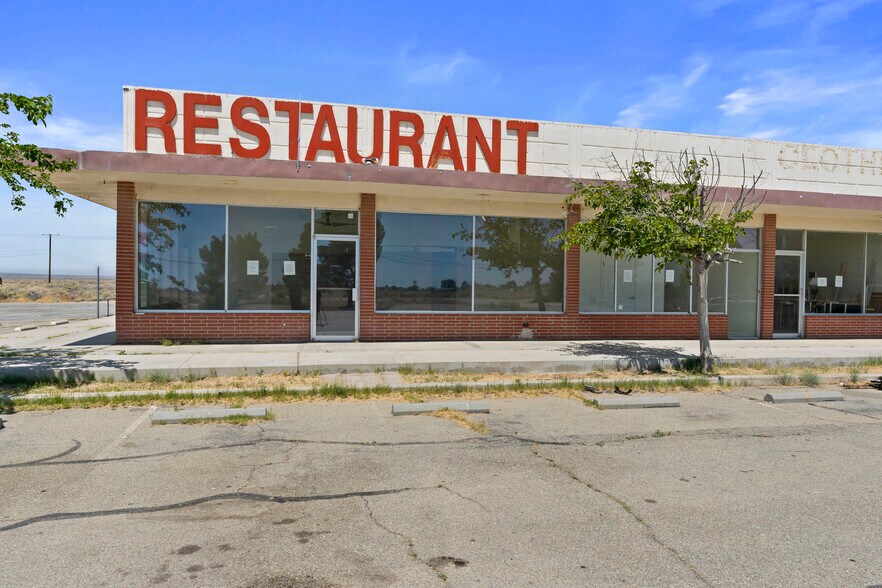 More Photos Of 13005-13015 Claymine Rd, Edwards Storefront Retail Office For Lease