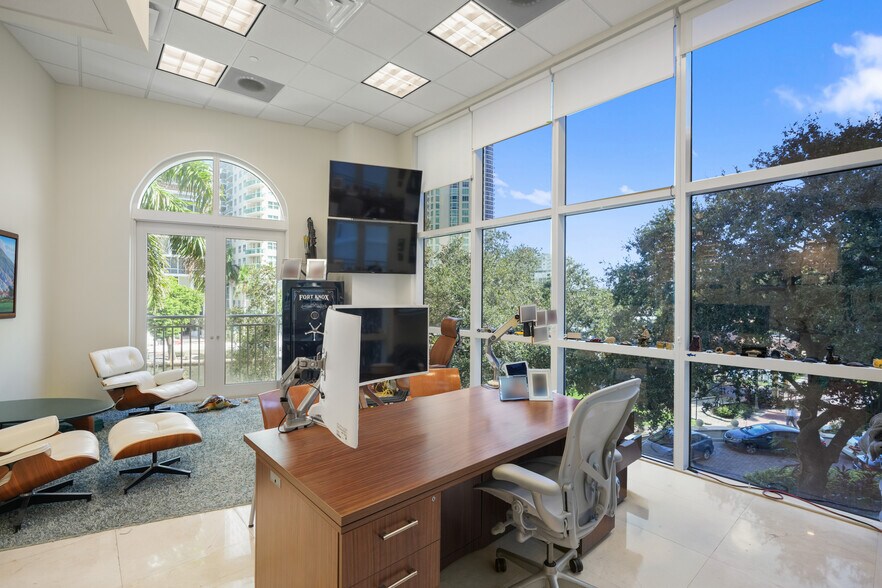 More Photos Of 511 SE 5th Ave, Fort Lauderdale Apartments For Sale