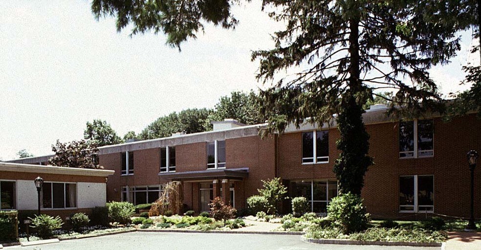 More Photos Of 3-6 Thorndal Cir, Darien Office For Lease