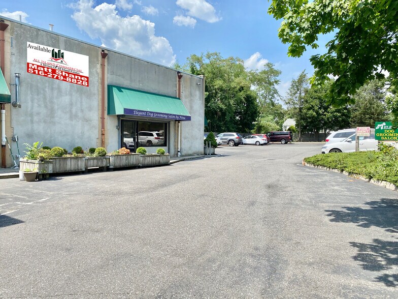 More Photos Of 3021-3023 Jericho Tpke, East Northport Storefront For Lease