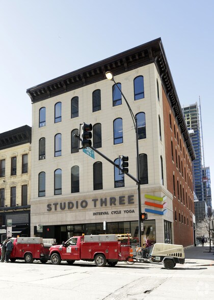 More Photos Of 646-648 N Clark St, Chicago Office For Lease