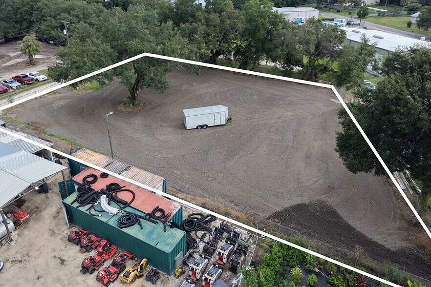 Primary Photo Of 12219 Grovewood Ave, Thonotosassa Land For Lease