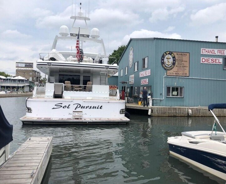 More Photos Of 16 Bethune St, Alexandria Bay Marina For Sale