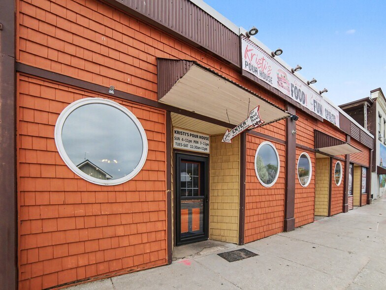 More Photos Of 211 E Main St, Hart Specialty For Sale