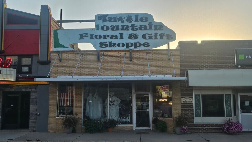 Primary Photo Of 513 Main St, Bottineau General Retail For Sale