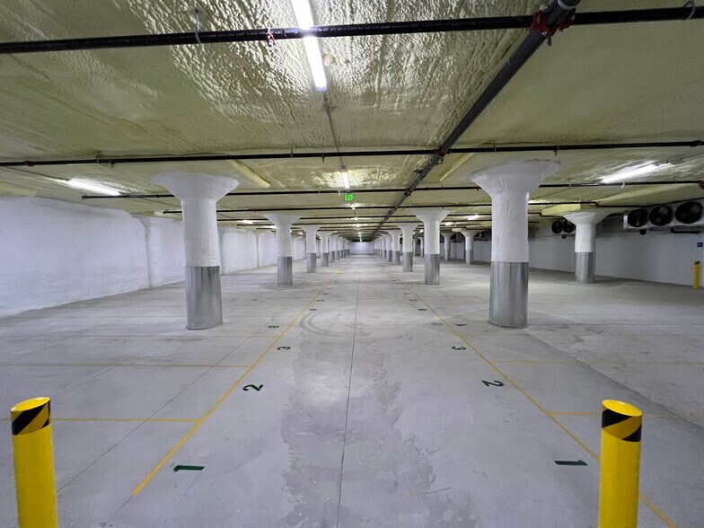 More Photos Of 1937-2035 E Vernon Ave, Vernon Refrigeration Cold Storage For Lease