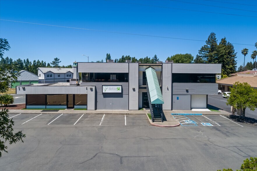 More Photos Of 6640 Redwood Dr, Rohnert Park Office For Sale