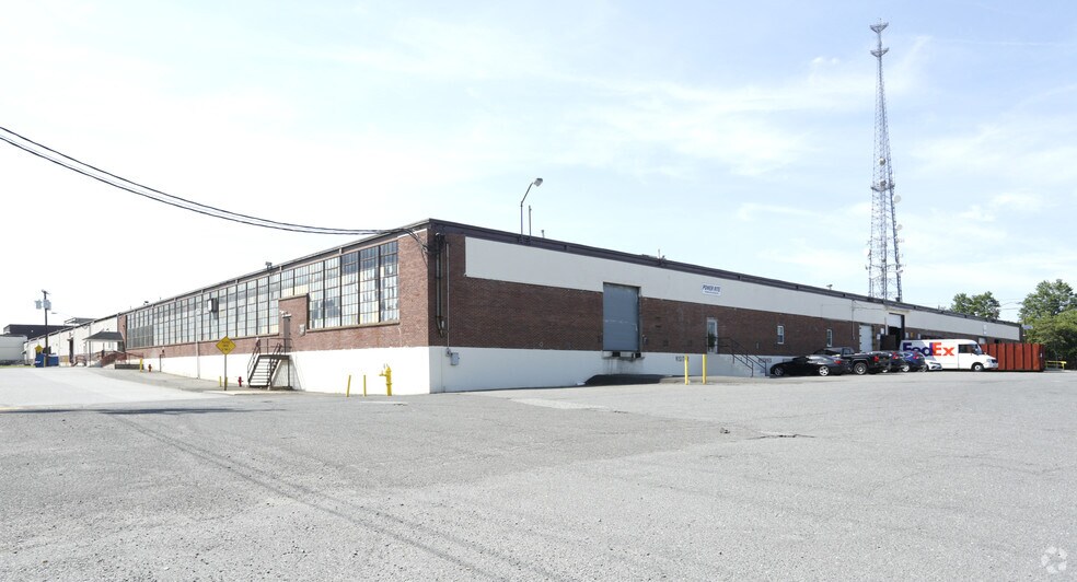 More Photos Of 625 Jersey Ave, New Brunswick Warehouse For Lease