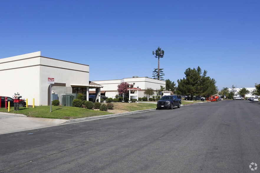 More Photos Of 26811 Hobie Cir, Murrieta Manufacturing For Lease