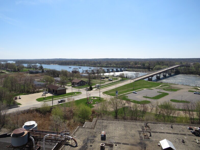 More Photos Of 224 Main St, Marseilles Industrial For Sale