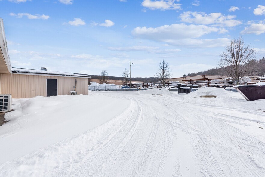 More Photos Of 8557 Mason Dixon Hwy, Meyersdale General Retail For Sale