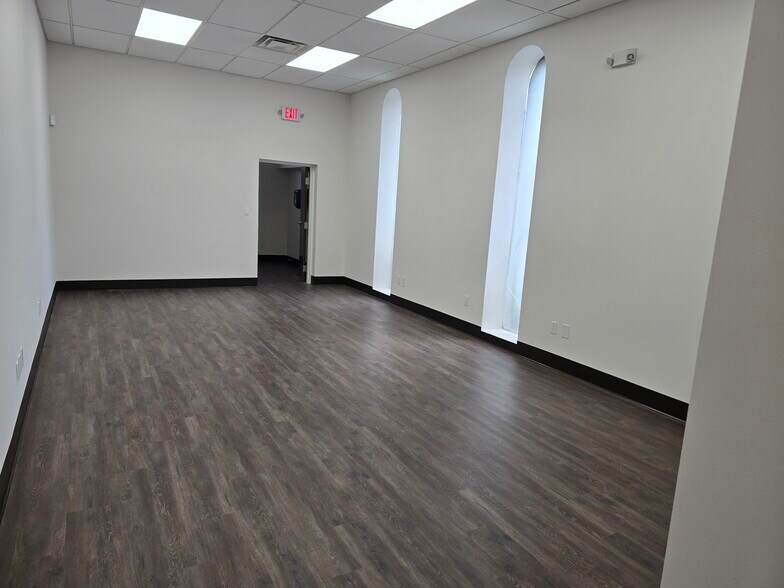 More Photos Of 198 Broadway Ave, Kissimmee Office For Lease