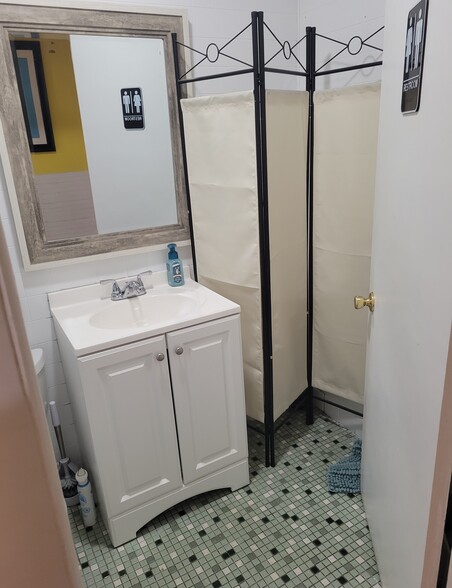 More Photos Of 272 Mackall St, Elkton Office For Sale