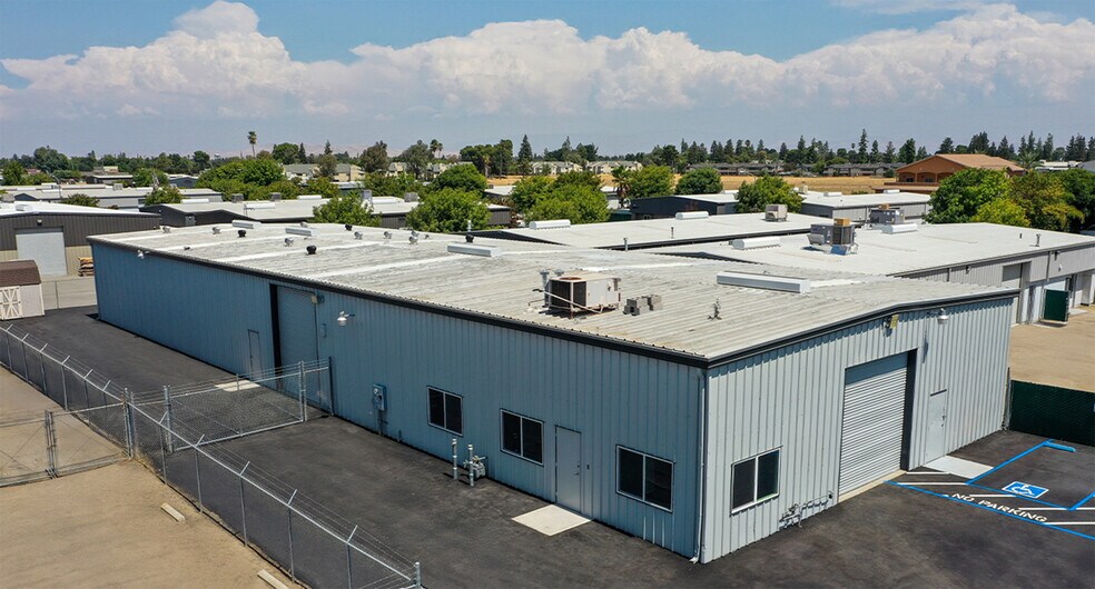 Primary Photo Of 4973 E Lansing Way, Fresno Warehouse For Lease