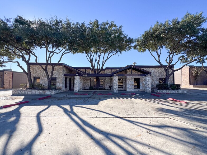 Primary Photo Of 4410-4414 Centergate St, San Antonio Warehouse For Sale